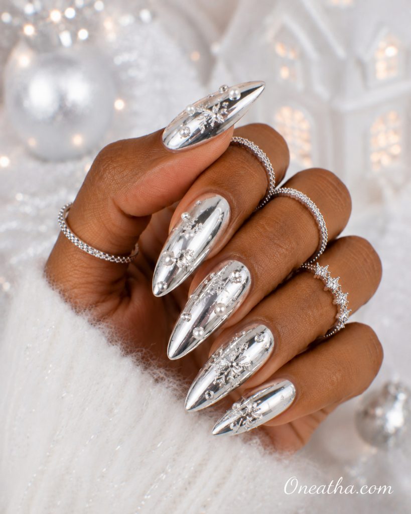 Christmas chrome nails by Oneatha